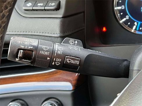 Used 2017 Cadillac Escalade ESV Luxury image 24