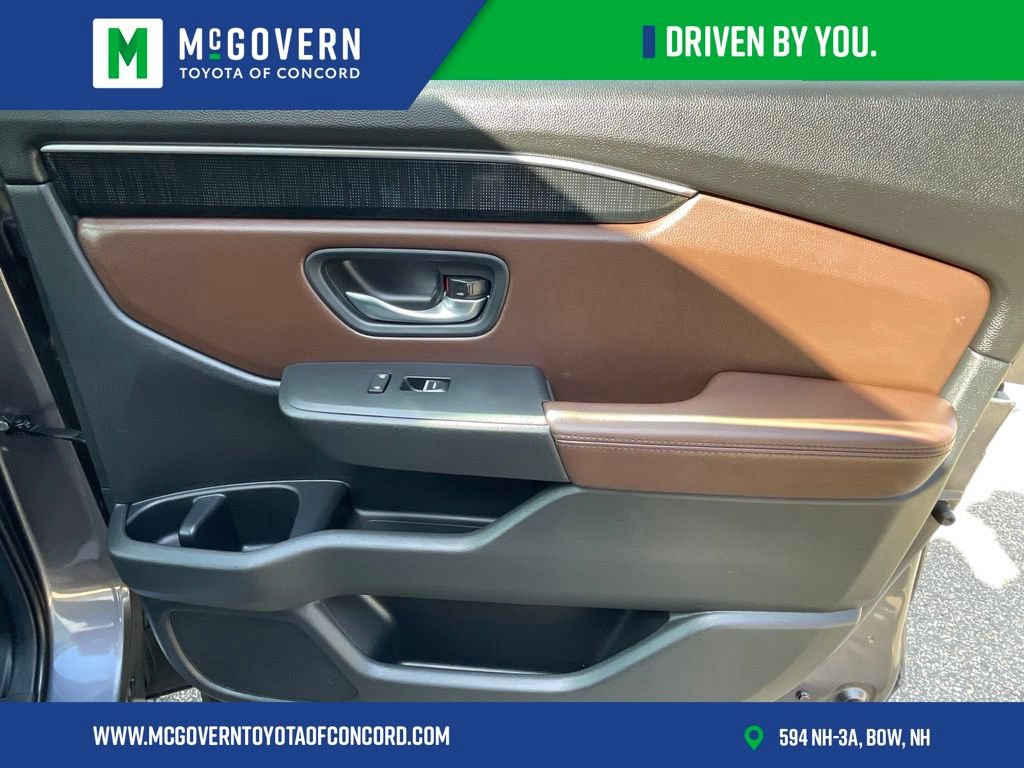Used 2025 Honda Pilot Elite image 43