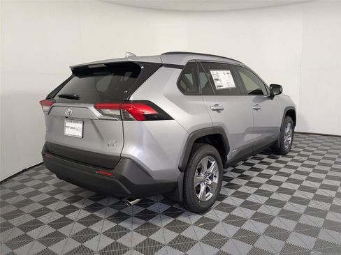 New 2025 Toyota RAV4 LE image 5