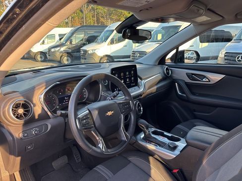 Used 2025 Chevrolet Blazer LT image 46