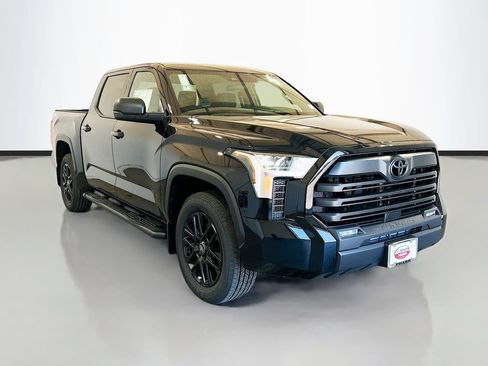 Used 2026 Toyota Tundra SR5 w/ SX Package RWD image 3