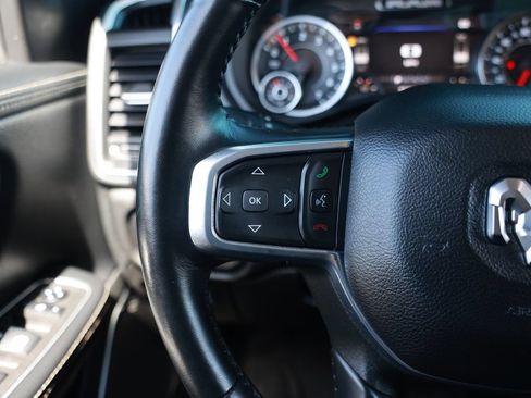 Used 2022 RAM 1500 Laramie AWD/4WD image 22