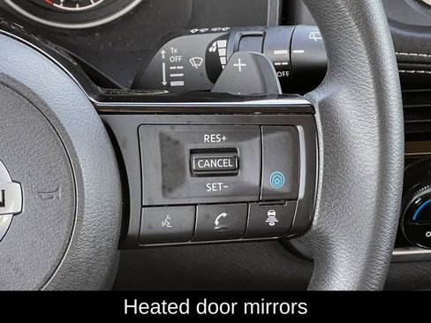 Used 2021 Nissan Rogue SV image 17