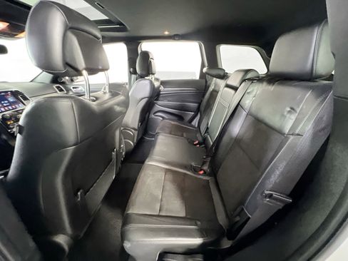 Used 2022 Jeep Grand Cherokee Laredo X AWD/4WD image 24