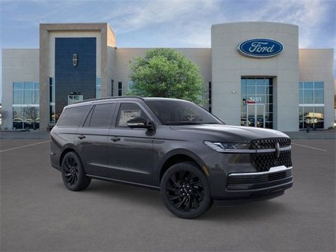 New 2025 Lincoln Navigator Reserve w/ Jet Appearance Package image 7