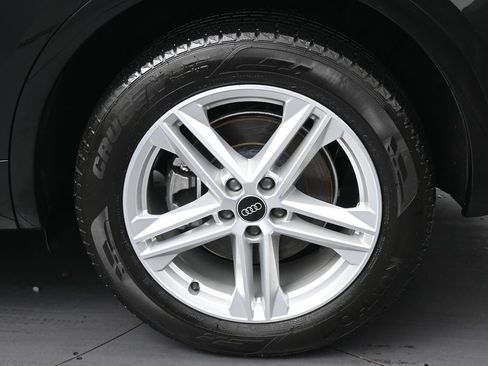 Used 2023 Audi Q5 e Premium Plus AWD/4WD image 11
