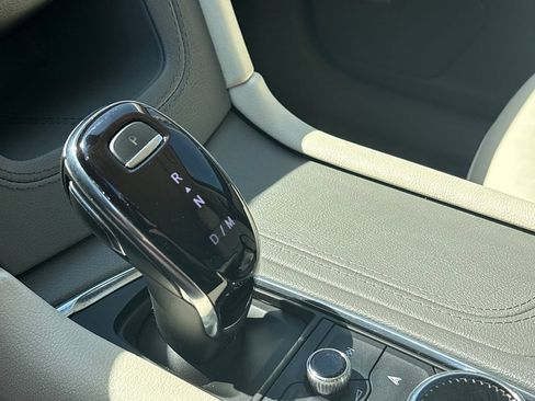 Used 2023 Cadillac XT6 Premium Luxury FWD image 16