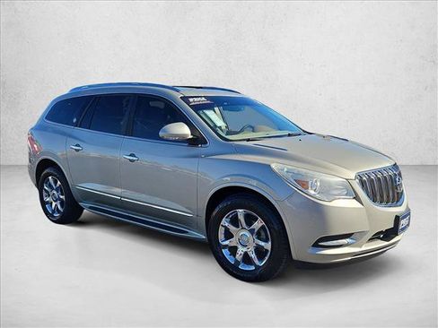 Used 2015 Buick Enclave Leather FWD image 3
