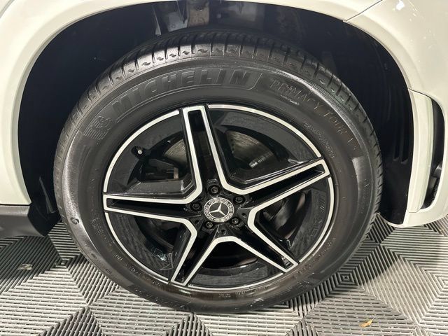 Used 2020 Mercedes-Benz GLE 350 4MATIC image 9