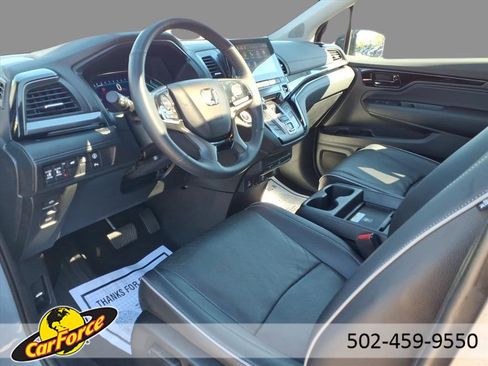 Used 2023 Honda Odyssey Elite image 4