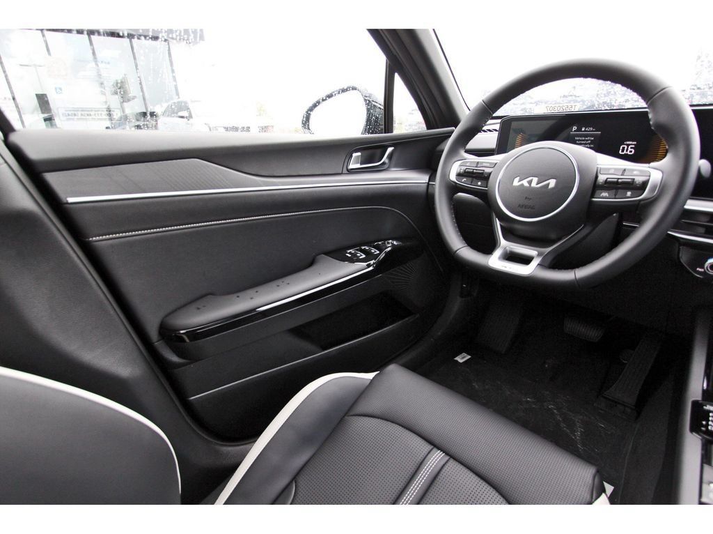 New 2026 Kia K5 GT-Line FWD image 9