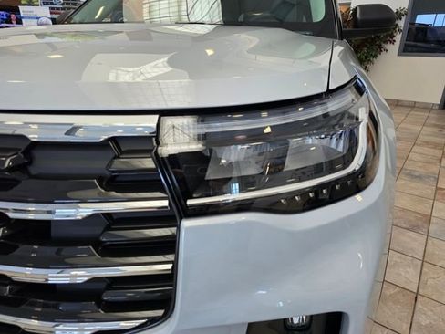 New 2026 Ford Explorer Active w/ Active Comfort Package image 33