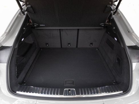 Certified 2026 Porsche Cayenne Coupe AWD/4WD image 30