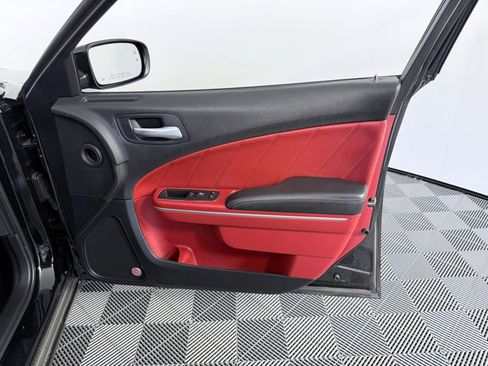 Used 2015 Dodge Charger R/T image 10