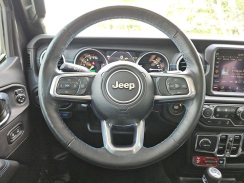 Used 2023 Jeep Wrangler Unlimited Rubicon 4xe w/ Cold Weather Group AWD/4WD image 20