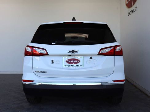 Used 2018 Chevrolet Equinox LS FWD image 6