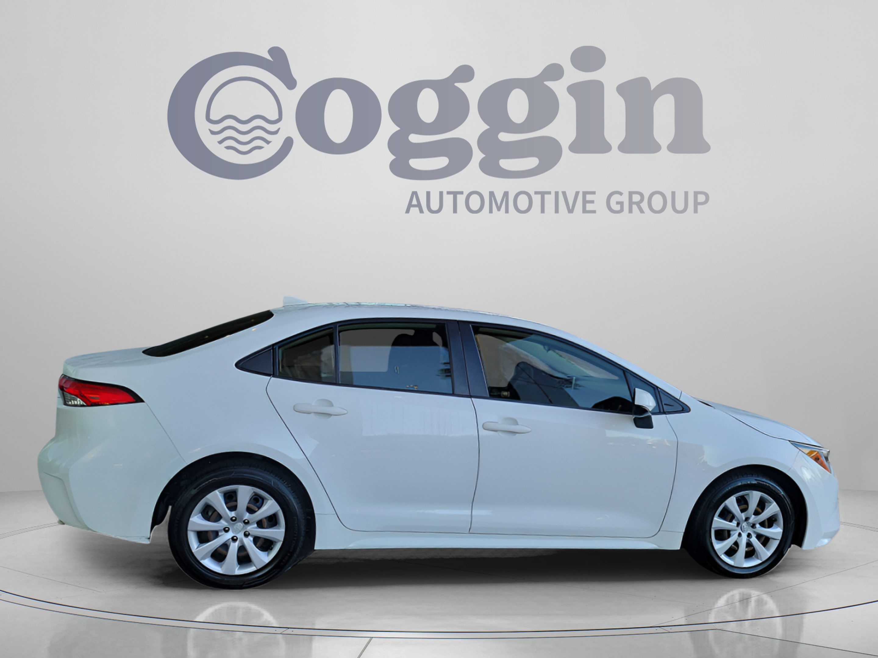 Used 2020 Toyota Corolla LE FWD image 5