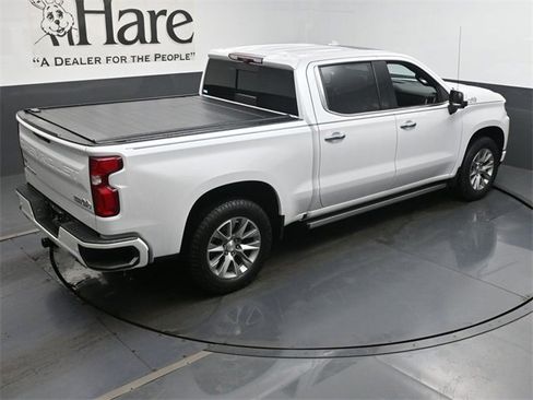 Used 2020 Chevrolet Silverado 1500 High Country w/ Technology Package image 39