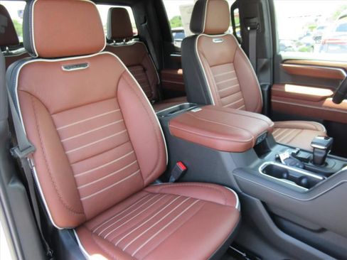 New 2026 GMC Sierra 1500 Denali Ultimate AWD/4WD image 12
