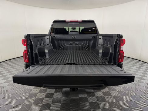 Used 2025 Chevrolet Silverado 1500 RST w/ Convenience Package II RWD image 15