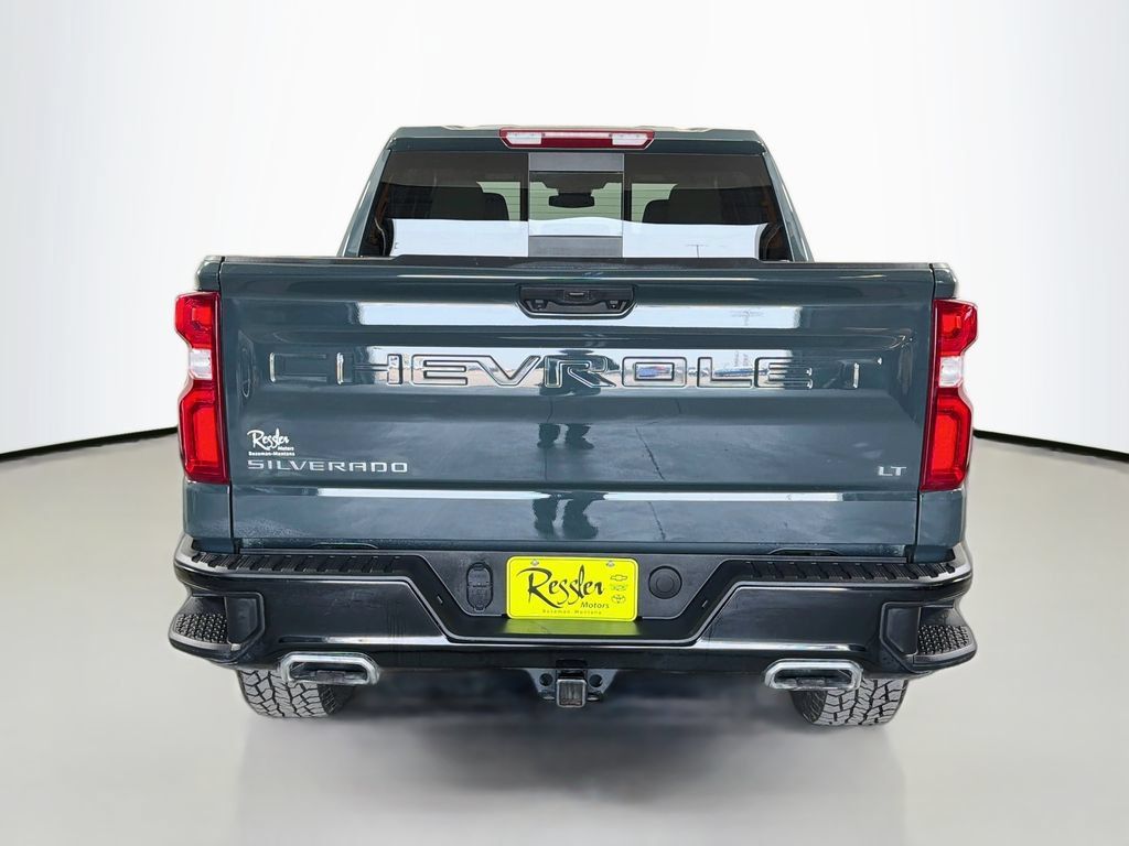 Used 2025 Chevrolet Silverado 1500 LT Trail Boss w/ Convenience Package II AWD/4WD image 7