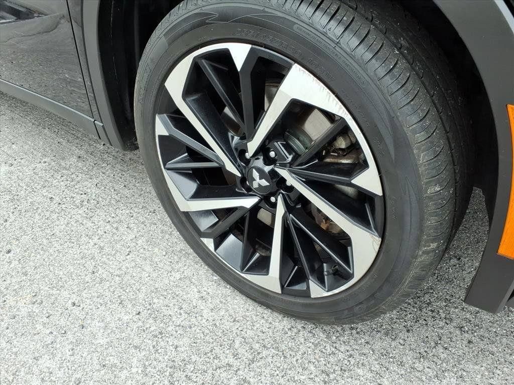 Used 2024 Mitsubishi Outlander SE AWD/4WD image 4
