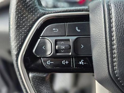 Used 2022 Toyota Tundra SR5 w/ SR5 Premium Package AWD/4WD image 23