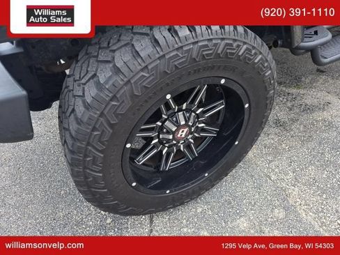 Used 2018 Jeep Wrangler Unlimited Sahara w/ Max Tow Package AWD/4WD image 9