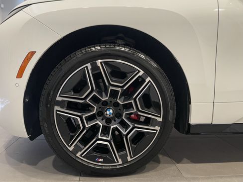 Used 2026 BMW iX xDrive60 w/ M Sport Package AWD/4WD image 7