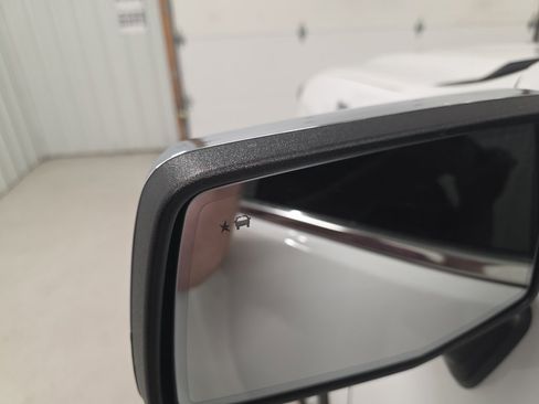 Used 2023 Chevrolet Silverado 1500 LTZ image 20