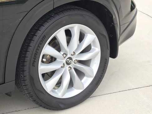 Used 2019 INFINITI QX50 Essential w/ Premium Heat Package FWD image 25