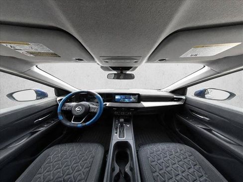 Used 2025 Nissan Kicks SV FWD image 16