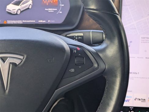 Used 2019 Tesla Model X 100D image 17