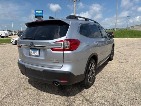 Used 2024 Subaru Ascent Touring AWD/4WD image 5