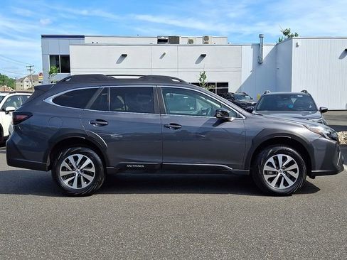 Used 2024 Subaru Outback Premium AWD/4WD image 7