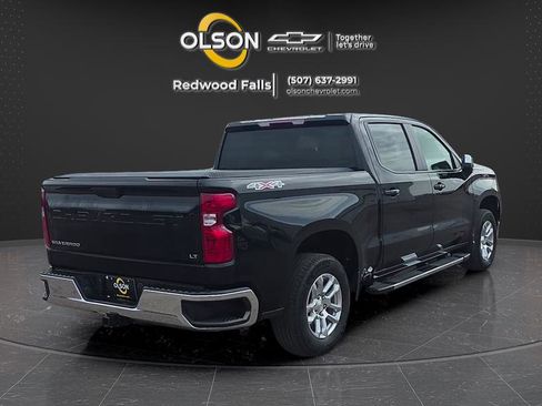 Used 2024 Chevrolet Silverado 1500 LT AWD/4WD image 7