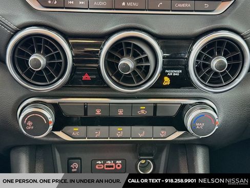 Used 2025 Nissan Sentra SV FWD image 15