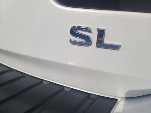 Used 2021 Nissan Armada SL w/ Captain's Chairs Package image 9