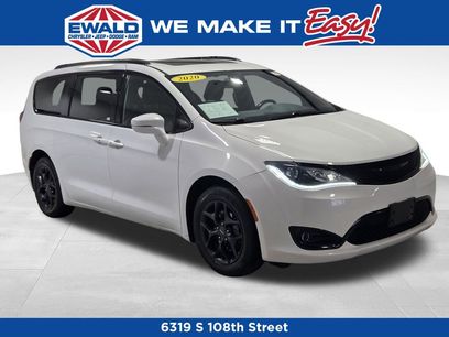 Certified 2020 Chrysler Pacifica Limited
