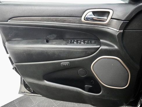 Used 2014 Jeep Grand Cherokee Summit AWD/4WD image 33