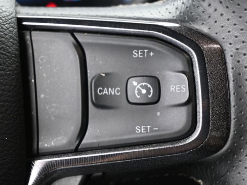 Used 2024 RAM 2500 Rebel AWD/4WD image 18