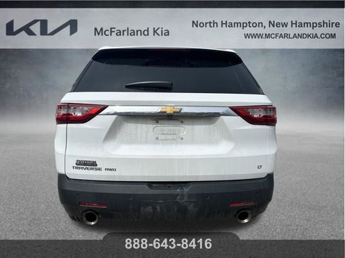 Used 2021 Chevrolet Traverse LT image 6