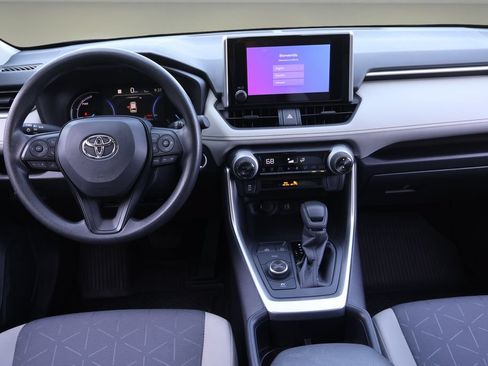 Certified 2025 Toyota RAV4 XLE AWD/4WD image 14