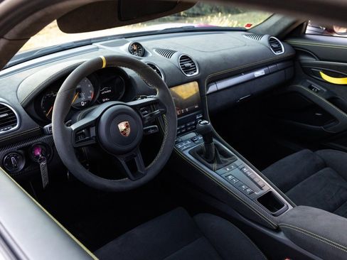 Used 2024 Porsche 718 Cayman GT4 RS w/ Weissach Package image 5