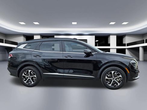 Certified 2025 Kia Sportage EX w/ Premium Package image 7