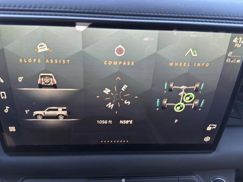 Used 2023 Land Rover Defender 90 V8 image 31