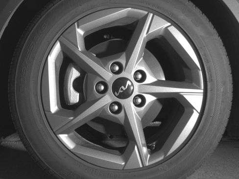 Used 2025 Kia K4 FWD image 12