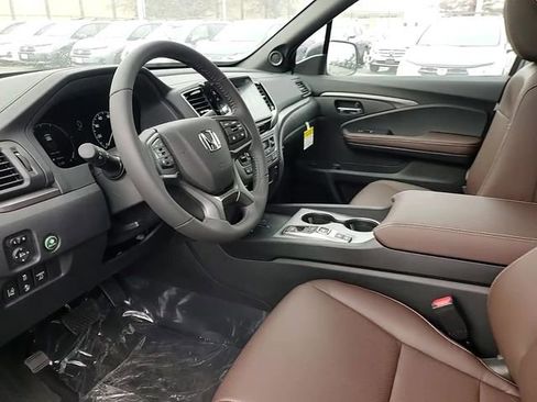 New 2025 Honda Ridgeline RTL image 9