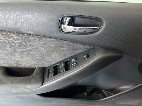 Used 2010 Nissan Altima 2.5 S FWD image 50