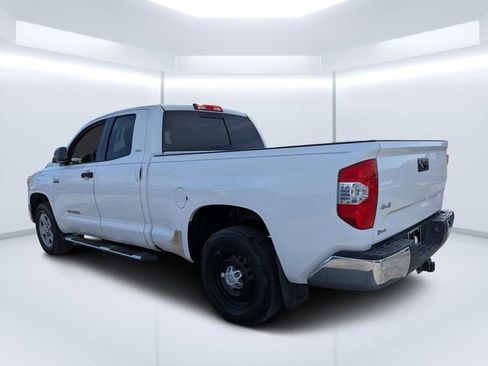 Used 2017 Toyota Tundra SR5 AWD/4WD image 5